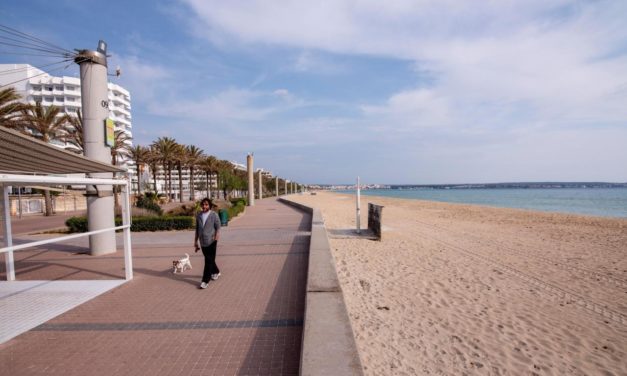 Se cierran las playas de Can Pere Antoni y Ciudad Jardín