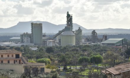 Cemex dejará de producir clínker en Lloseta y presentará un plan para desmantelar sus dos torres antes de 2030