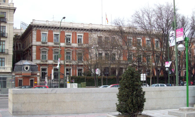 Armengol viaja este jueves a Madrid para reunirse con el ministro Iceta