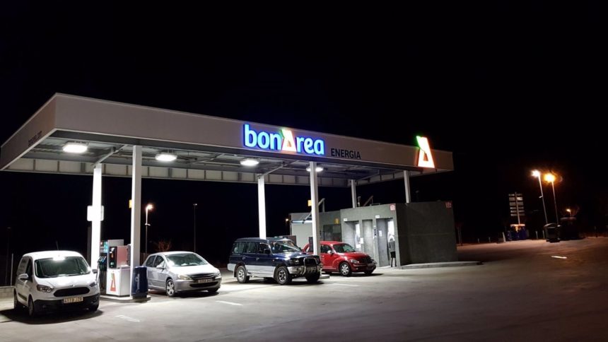 El precio en las gasolineras automáticas y las tradicionales varía 2 céntimos por litro en Baleares, según Aesae