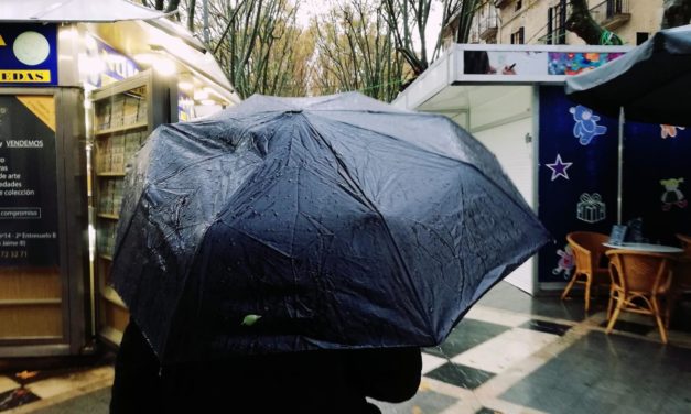 Casi un centenar de incidentes en Mallorca por las fuertes lluvias