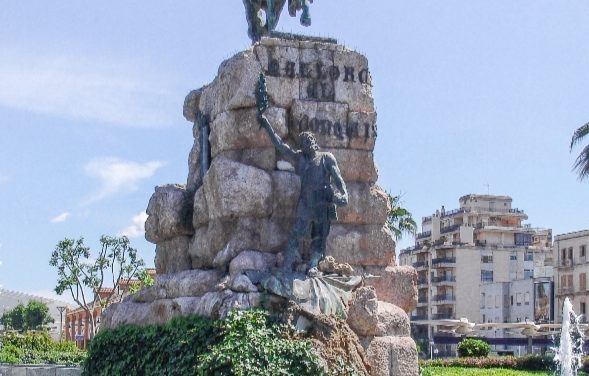 La Plaza España de Palma es tan “cutre”