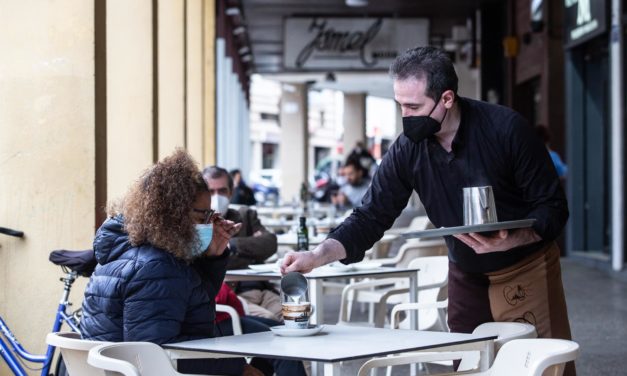 El sector de la hostelería de Baleares busca camareros, camareras de piso y cocineros para la campaña de verano