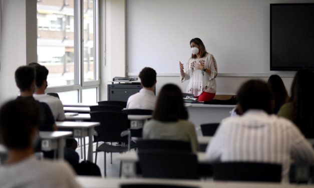 669 profesores están de baja por Covid en Baleares