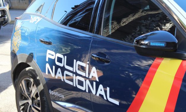 Detenido un hombre de 43 años por masturbarse frente a un colegio y delante de menores en Palma