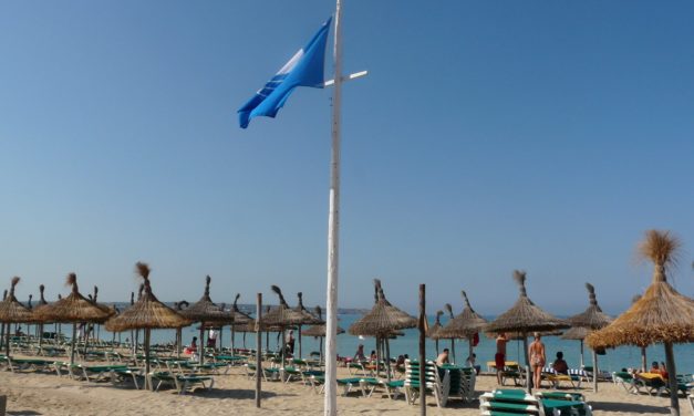 Estas son las playas de Baleares que lucirán bandera azul este próximo verano