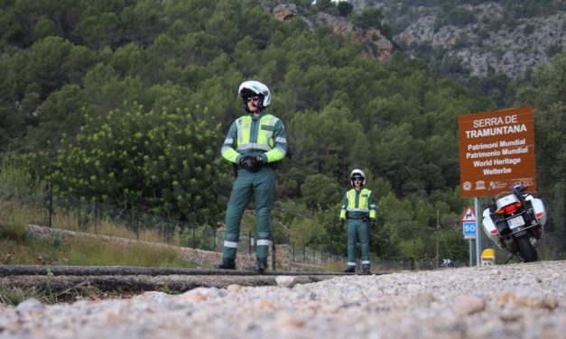 DGT inicia en Baleares una campaña contra las distracciones al volante