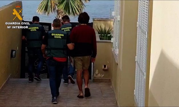 La Guardia Civil detiene a un joven en Mallorca por extorsionar a un menor a través de redes sociales
