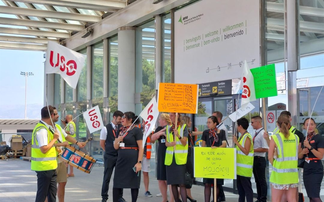 Trabajadores de EasyJet y Ryanair censuran en Palma que estas aerolíneas «vulneran su derecho a huelga»