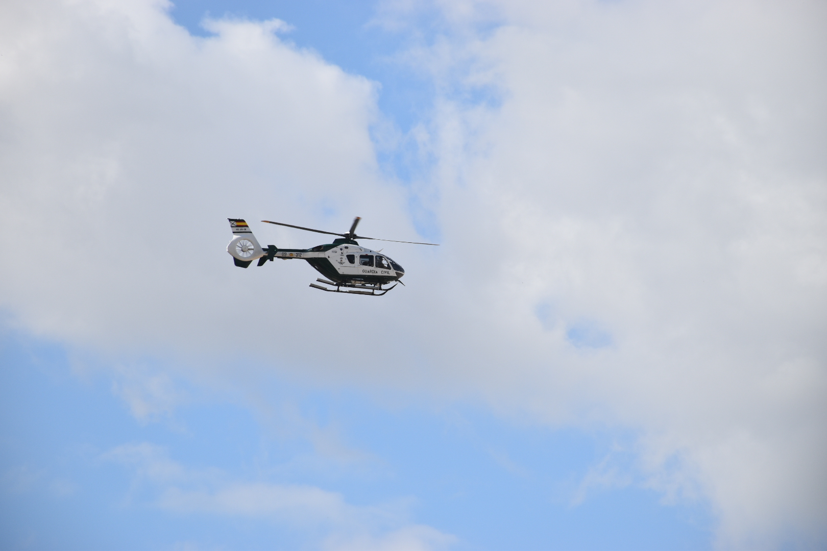 helicóptero de la Guardia Civil