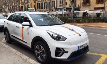 Los taxistas podrán solicitar ayudas al Ayuntamiento de Palma para comprar coches eléctricos