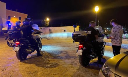 La Policía desaloja a ocho turistas de hoteles de Playa de Palma por conductas incívicas