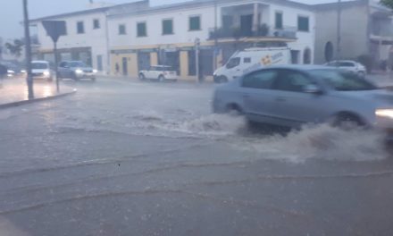 Las fuertes lluvias en Felanitx provocan inundaciones, numerosos daños materiales y una mujer herida