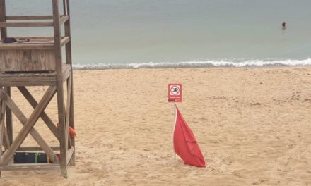 Señalizan de nuevo con bandera roja las playas de Cala Major, Ciutat Jardí y Can Pere Antoni por vertidos de aguas mixtas