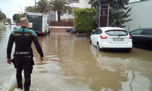 Lluvias y tormentas fuertes ponen en riesgo hoy, festividad del Pilar, a Baleares