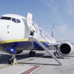Archivo - Avión de la compañía irlandesa en la pista de un aeropuerto - RYANAIR - Archivo