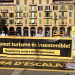 Plataforma contra los megacruceros en la plaza Mayor de Palma - EUROPA PRESS