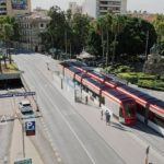 Simulación del futuro tranvía de Palma en la Plaza de España.