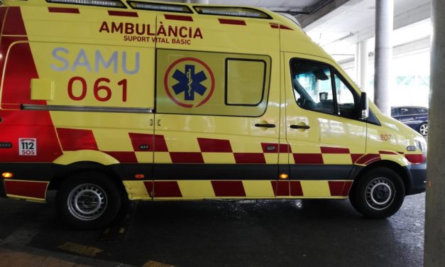 Dos jóvenes heridos, uno de ellos muy grave, en un atropello de una moto a un peatón en Palma