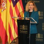 La presidenta del Congreso de los Diputados, Meritxell Batet, interviene en una audiencia con el presidente del Parlament, Vicenç Thomas. - Isaac Buj - Europa Press