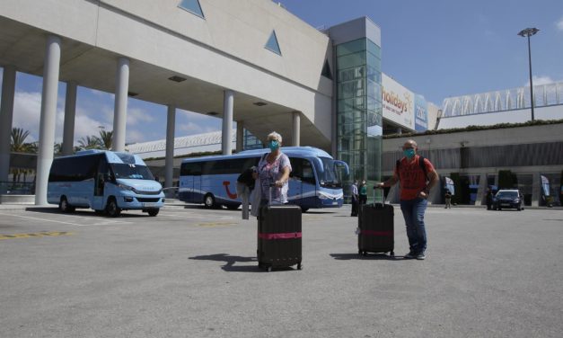 Baleares recibe 1,4 millones de turistas internacionales en octubre, un 34% más, con 1.490 millones de gasto