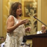 La presidenta del Govern, Francina Armengol, durante una intervención en el Parlament (imagen de archivo). - Isaac Buj - Europa Press - Archivo