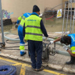 Operarios trabajan para solucionar la rotura de una tubería principal de Emaya en el Pont d'Inca - AYUNTAMIENTO DE MARRATXÍ