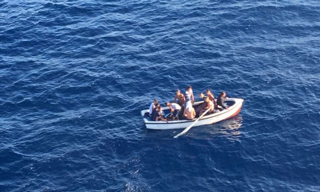 Ascienden a 62 los migrantes interceptados este martes en aguas de Baleares
