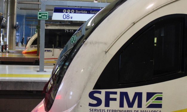 Retrasos acumulados en los trenes de SFM por una incidencia en un trayecto Sa Pobla-Palma a primera hora