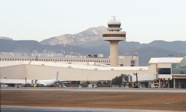 Los aeropuertos de Baleares operan este domingo 1.571 vuelos, un 0,7% menos que en 2022