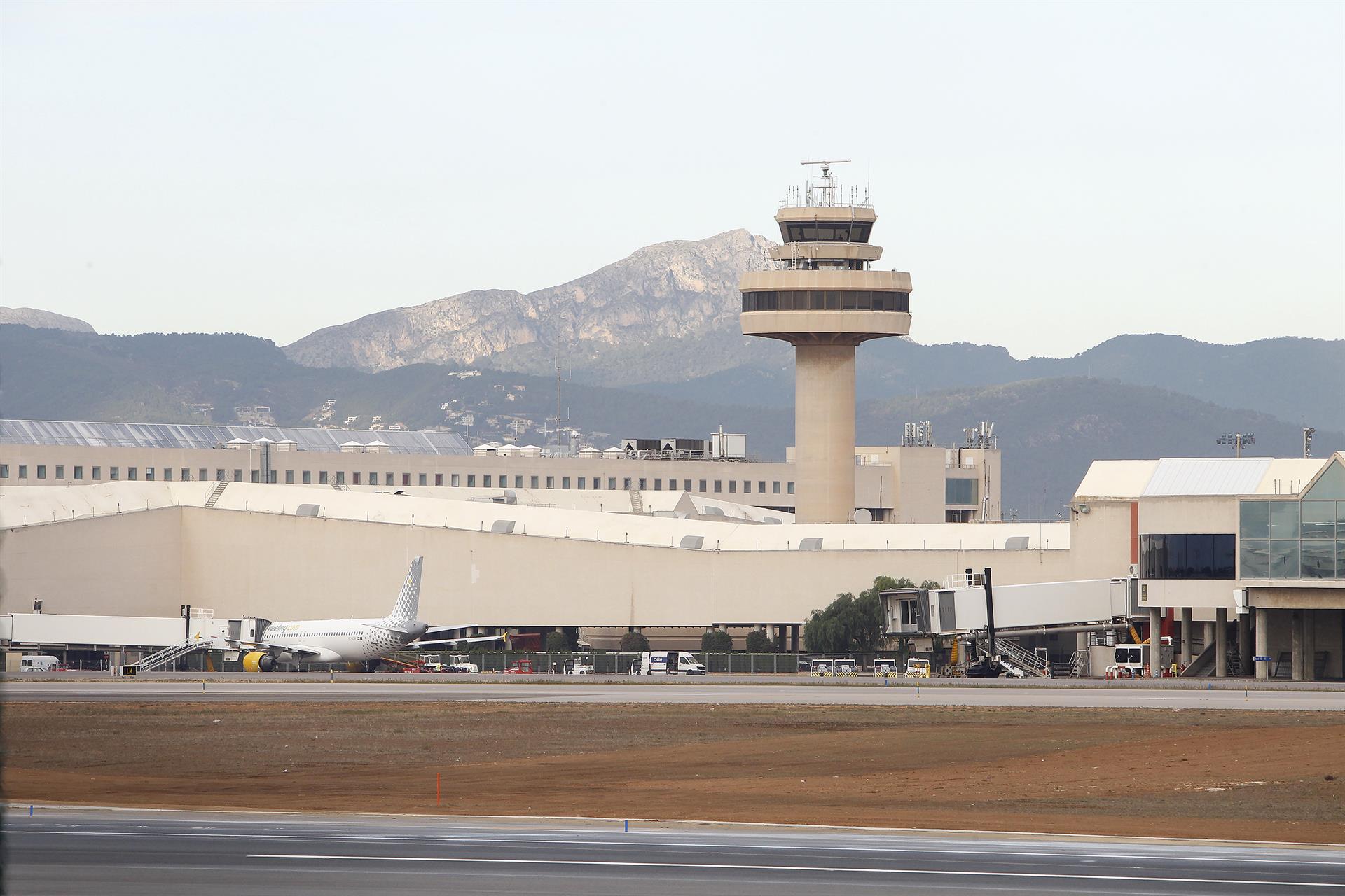La torre de control del aeropuerto de Palma.