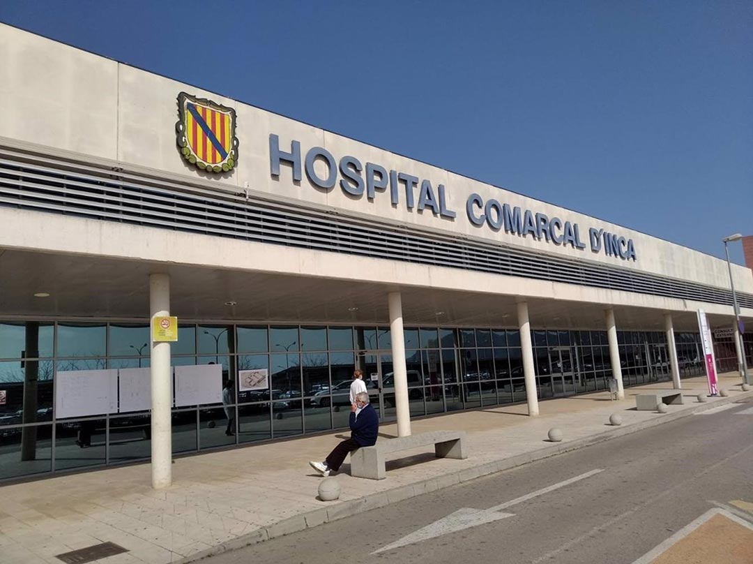 Entrada al Hospital Comarcal de Inca. - CONSELLERIA DE SALUD Y CONSUMO