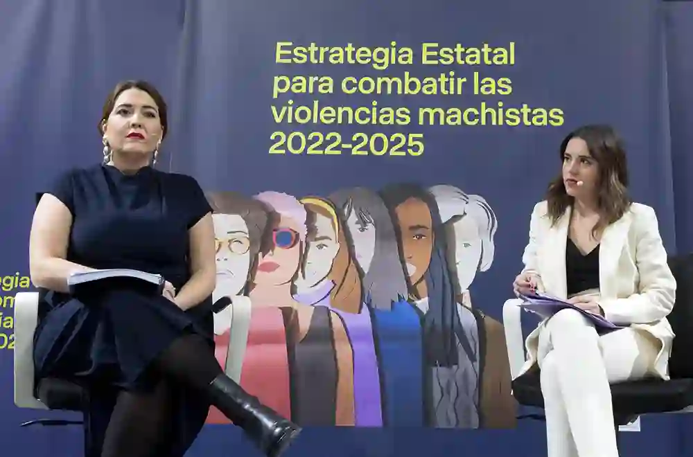 La ministra de Igualdad, Irene Montero (d), y la secretaria de Estado de Igualdad y contra la Violencia de Género, Ángela Rodríguez Pam (i). - Alberto Ortega - Europa Press