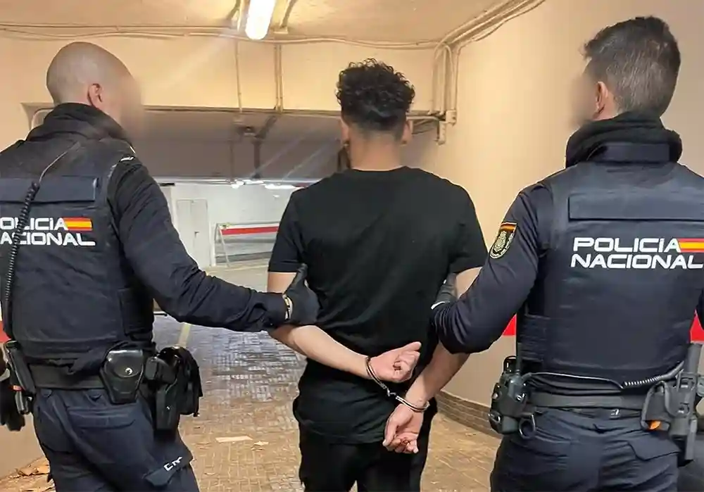 Detenido un marroquí por un robo en Pedro Garau.