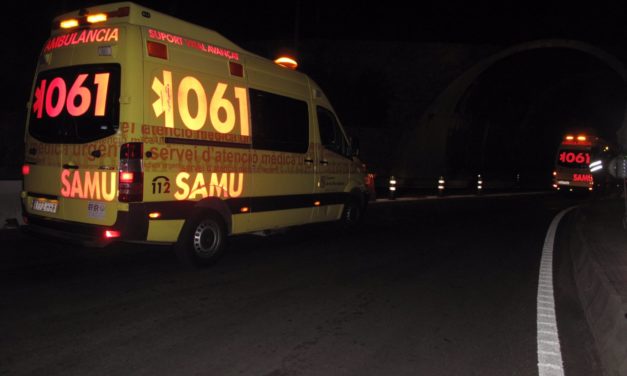 Cuatro heridos en un choque frontal entre dos coches a la entrada del túnel de Andratx