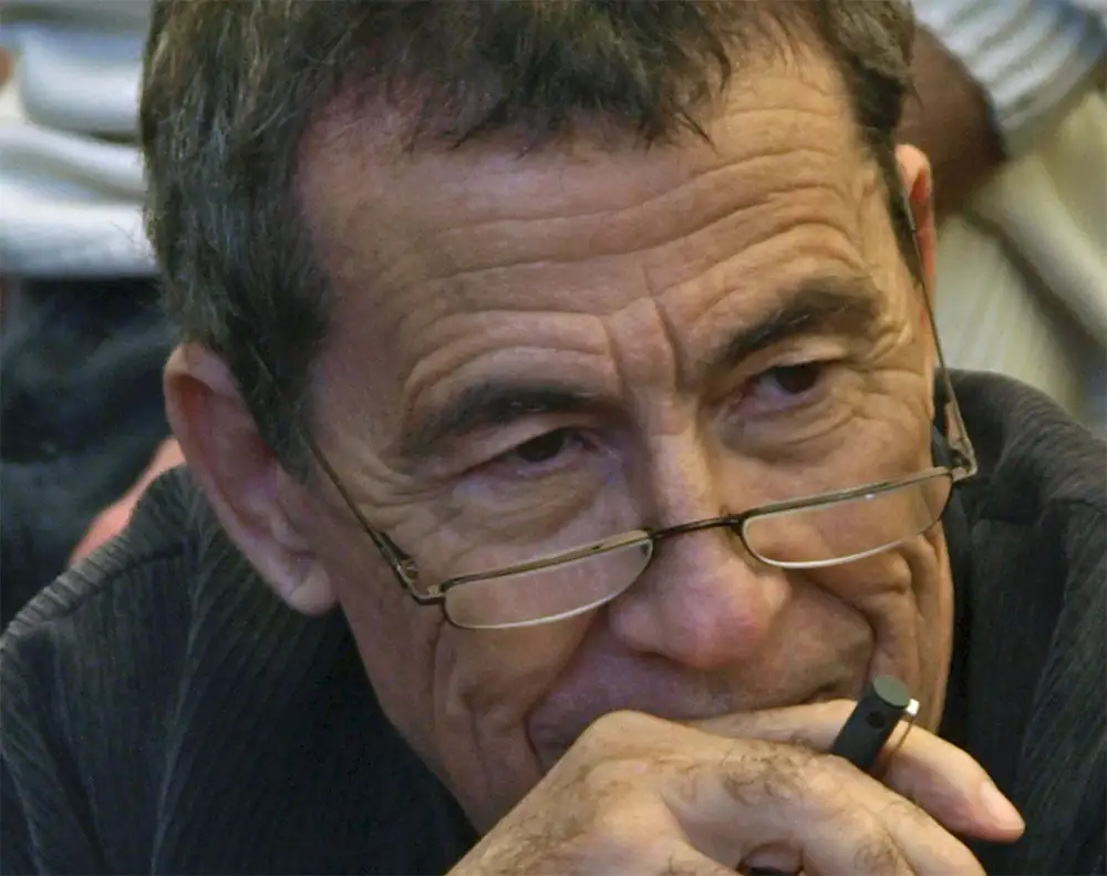 Fernando Sánchez Dragó (Wikipedia).