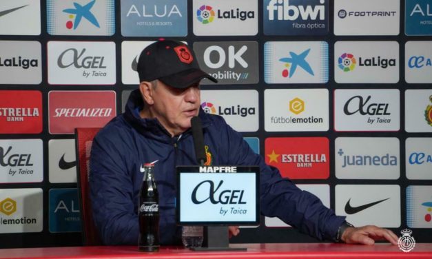 Aguirre recuerda que «el Getafe juega bien y tiene un grandísimo técnico»