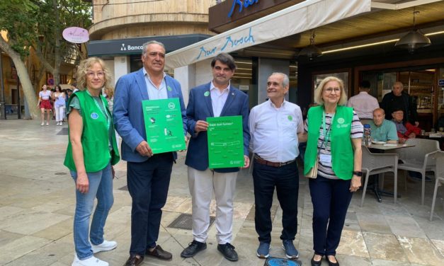 La AECC firma un acuerdo con restauradores para declarar espacios libres de humo las terrazas de sus locales de Baleares