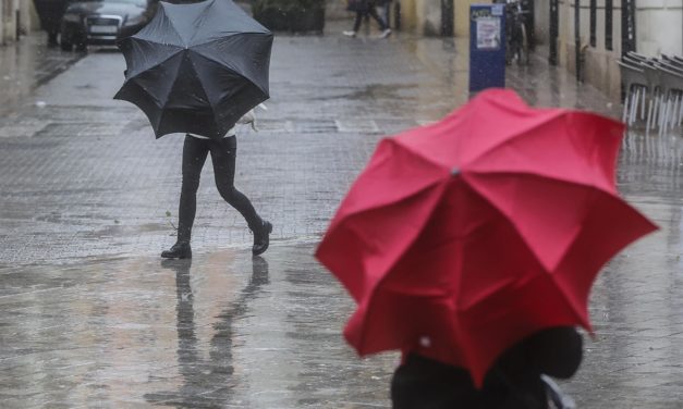 Lluvias, tormentas y oleaje ponen hoy en riesgo a ocho provincias, en una jornada de temperaturas en descenso