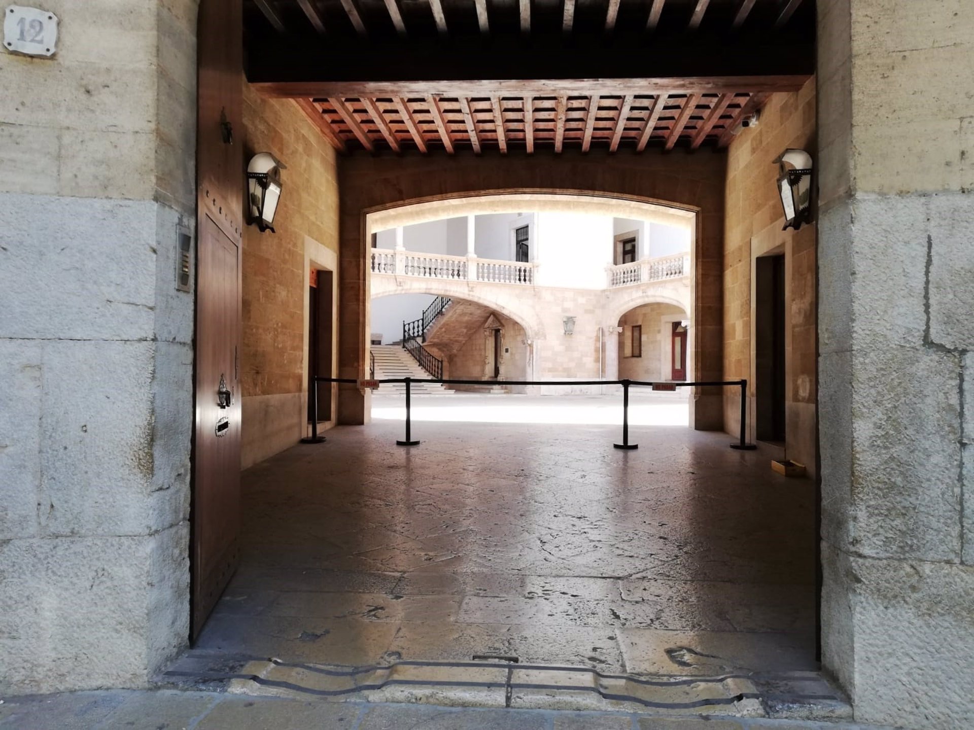 El patio de la Audiencia Provincial de Baleares y el TSJIB, visto desde el exterior. - EUROPA PRESS - Archivo