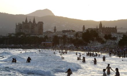 Baleares alcanza un nuevo récord de presión humana con 2,1 millones de personas en agosto