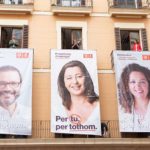 La secretaria general del PSIB, presidenta del Govern y candidata a la reelección, Francina Armengol, ha inaugurado el acto de pegada de carteles que da inicio a la campaña electoral.
