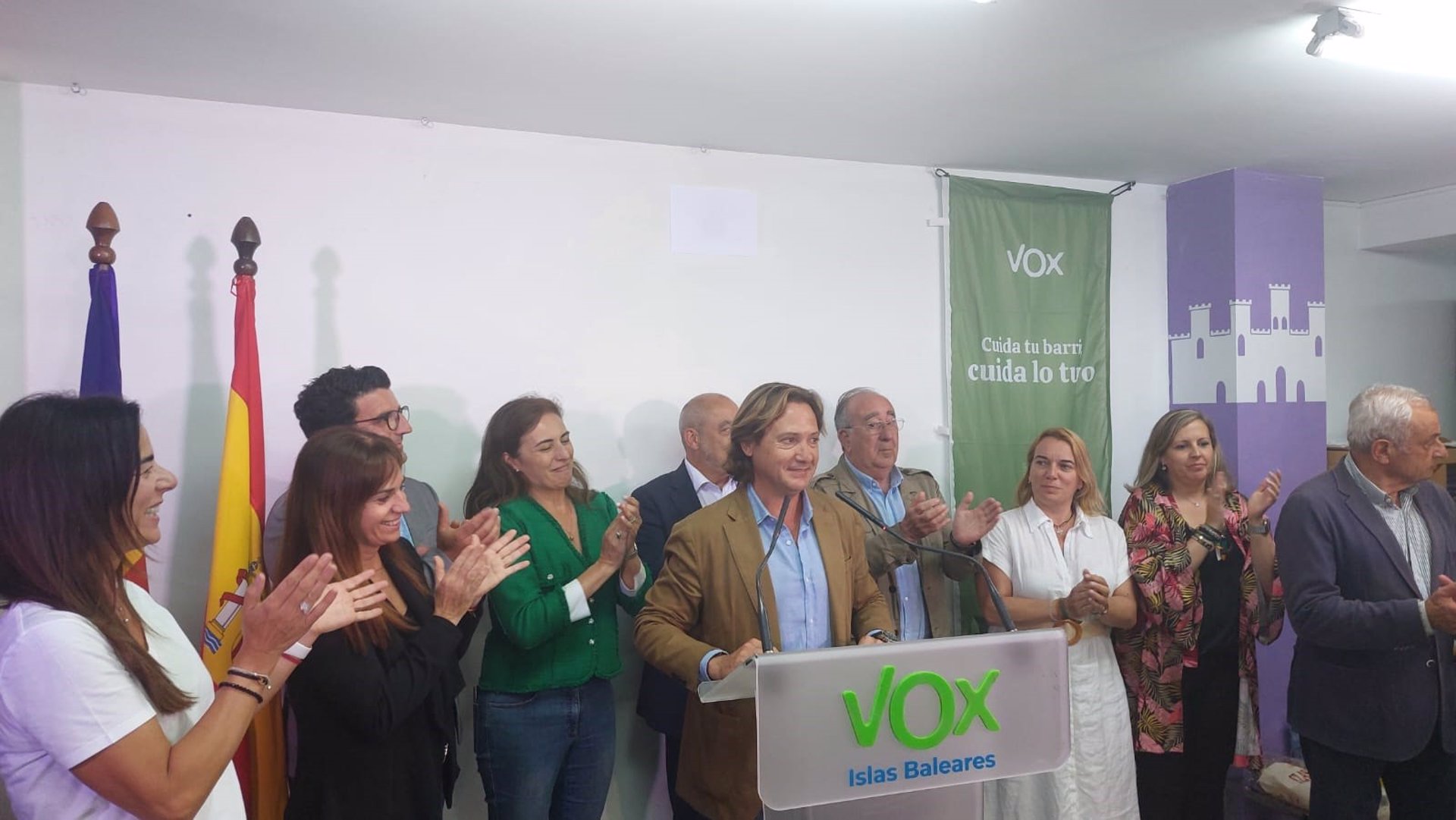 El candidato de Vox al Govern, Jorge Campos, comparece en la sede del partido en Palma tras los resultados del 28M. ESPAÑA EUROPA ISLAS BALEARES POLÍTICA
