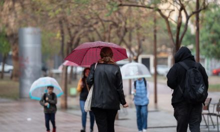 Los ciudadanos de Baleares acudirán este domingo a las urnas con paraguas