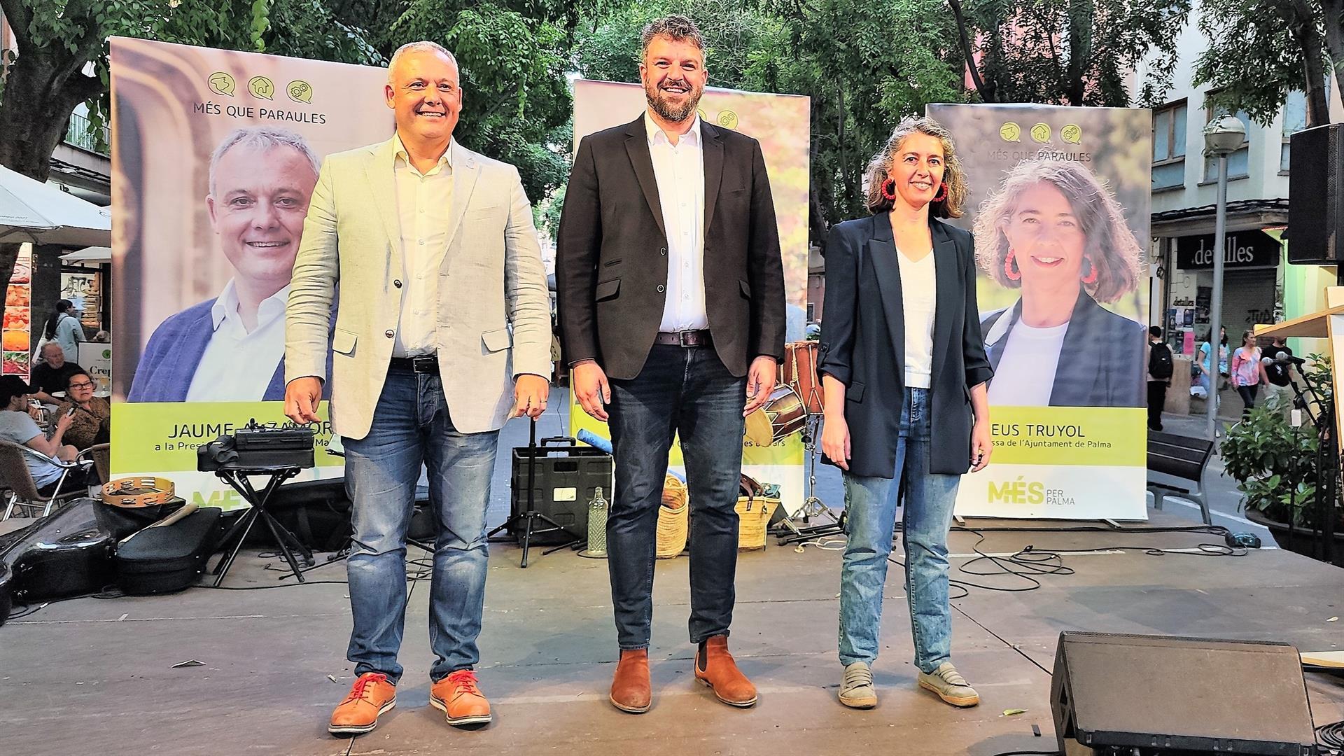 Alzamora, Apesteguia y Truyol, en el acto de cierre de campaña de MÉS. - MÉS