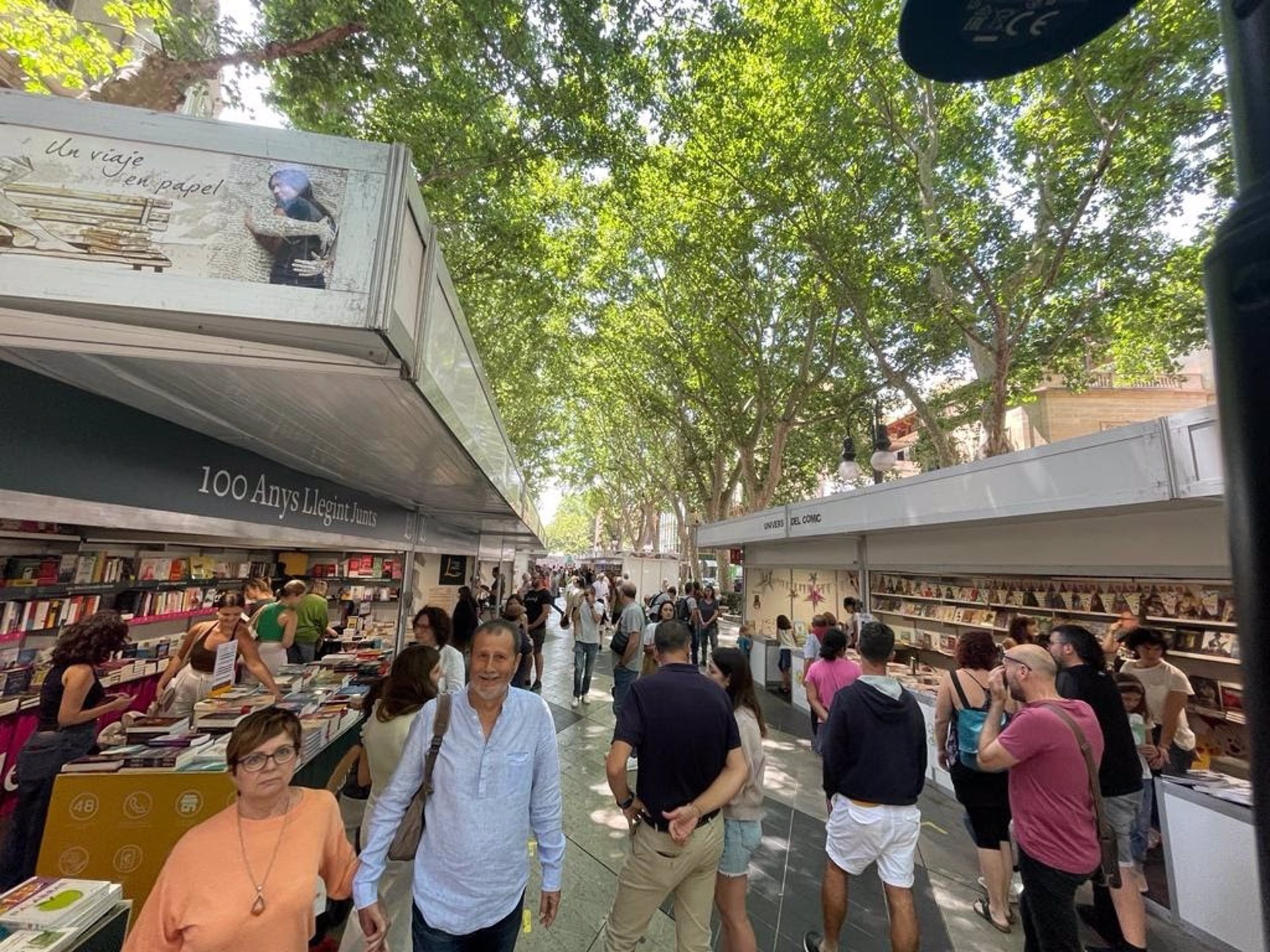 La 41 edición de la Feria del Libro de Palma cierra este domingo con éxito de participación y ventas.