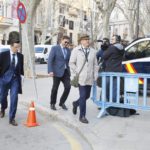 El juez Manuel Penalva (centro) y el fiscal Miguel Ángel Subirán (dech), a su llegada a la Audiencia de Palma, en febrero de 2020. - Isaac Buj - Europa Press - Archivo