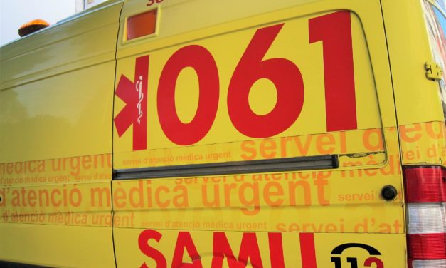 Rescatado un motorista de 35 años tras caer por un terraplén de cinco metros en Esporles (Mallorca)