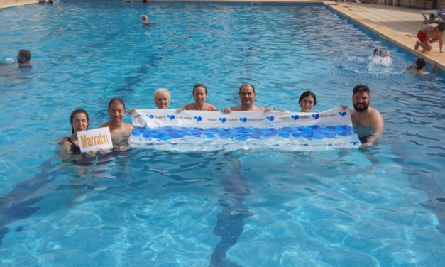 La piscina municipal de Son Caulelles, en Marratxí, acoge la campaña ‘Mójate por la Esclerosis Múltiple’