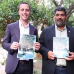 El candidato a la presidencia del Consell de Mallorca, Llorenç Galmés, junto al conseller electo de Vox, Pedro Bestard, en la presentación del acuerdo de ambas formaciones para la institución insular. - ISAAC BUJ-EUROPA PRESS